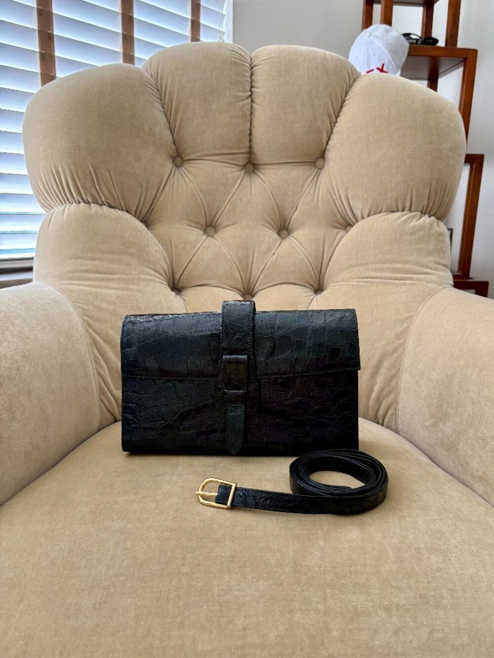 VTG Auth NEIMAN MARCUS Genuine Crocodile Convertible Clutch Shoulder Bag